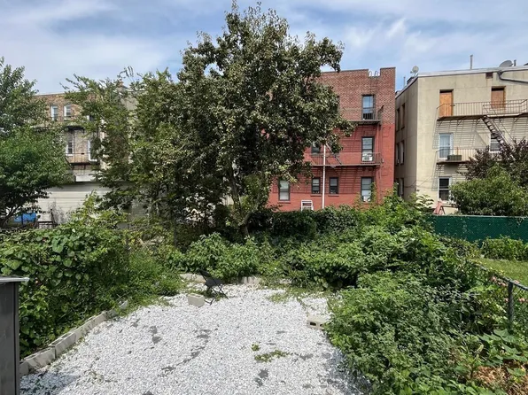 408 57th St, West New York, NJ 07093