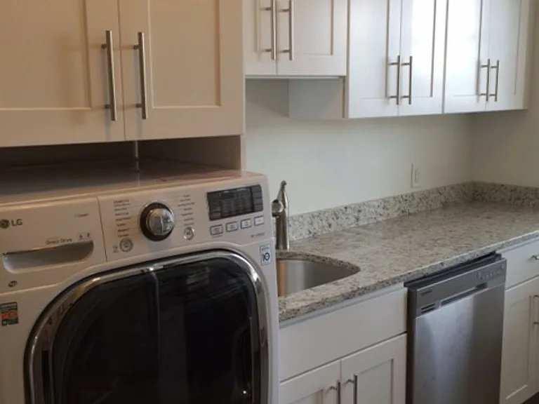 684 Farmington Ave #4-6 — Photo 10