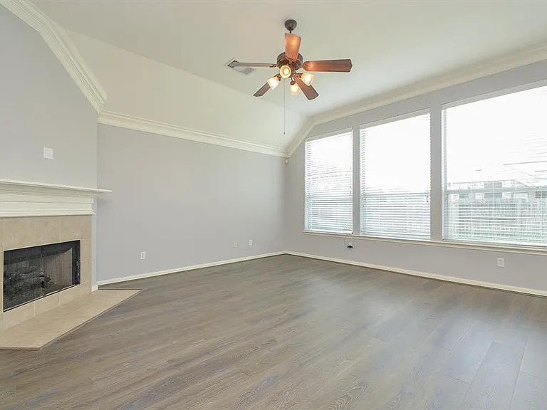 6726 Oakman Ln — Photo 16