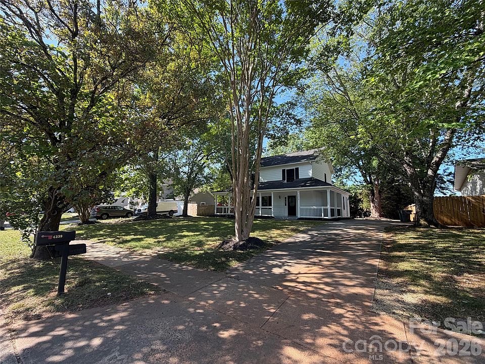 1st image of 4339 Bathurst Dr