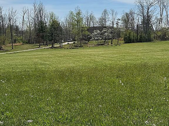 2nd image of 3426 Rugby Pike