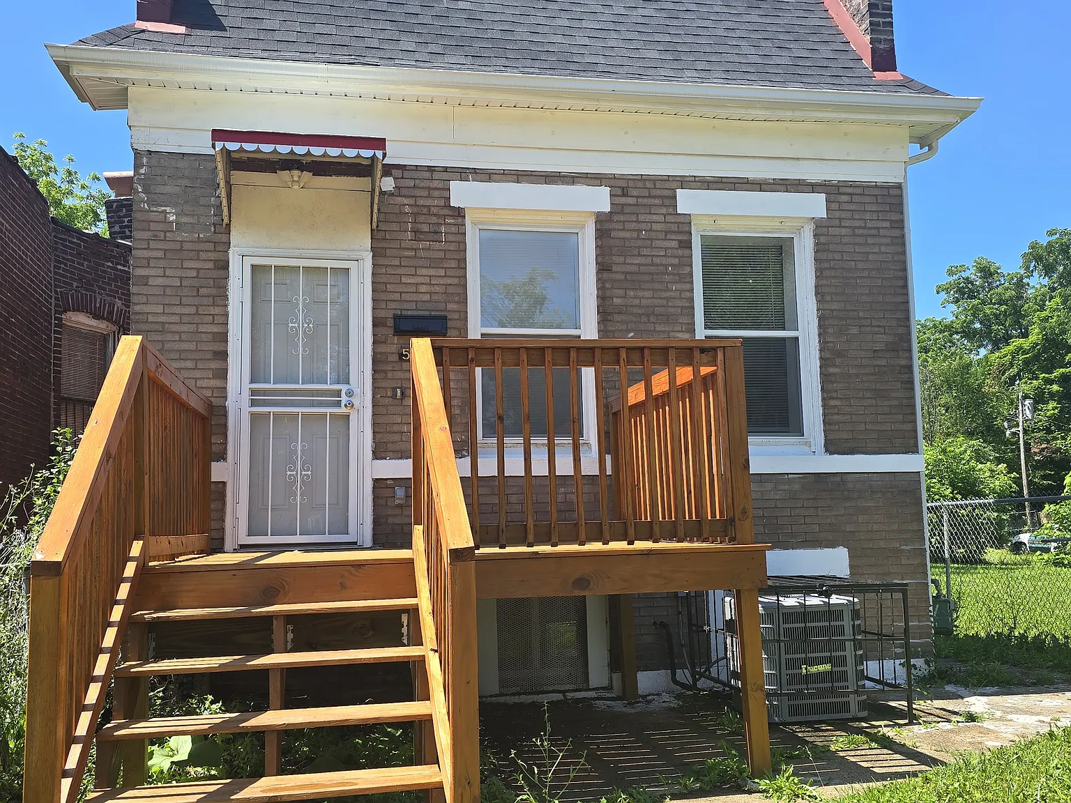 5608 Wabada Avenue - 1 — Photo 2