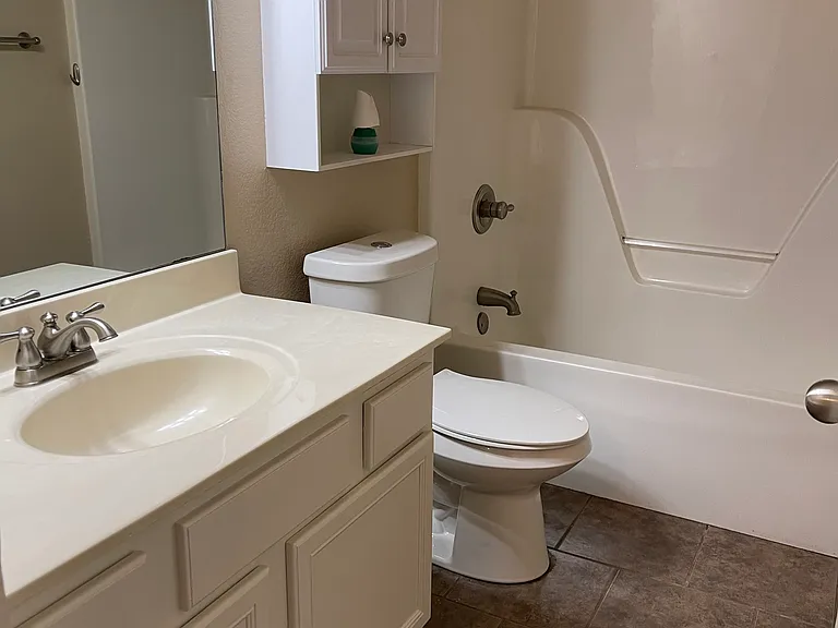 73 Angel Ct — Photo 17