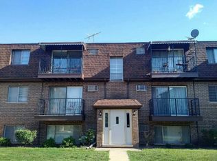 527 Dempster St APT 2E, Mount Prospect, IL 60056