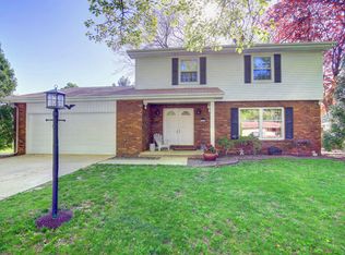 2118 Seaton Ct, Champaign, IL 61821