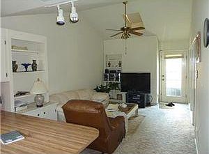 4th image of 2223 Creswell Ave