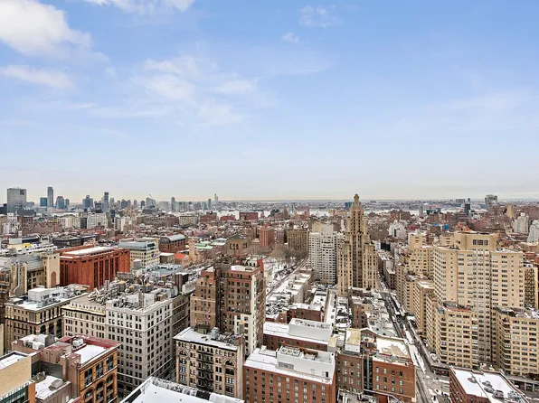 60 E 8th St APT 34D, New York, NY 10003