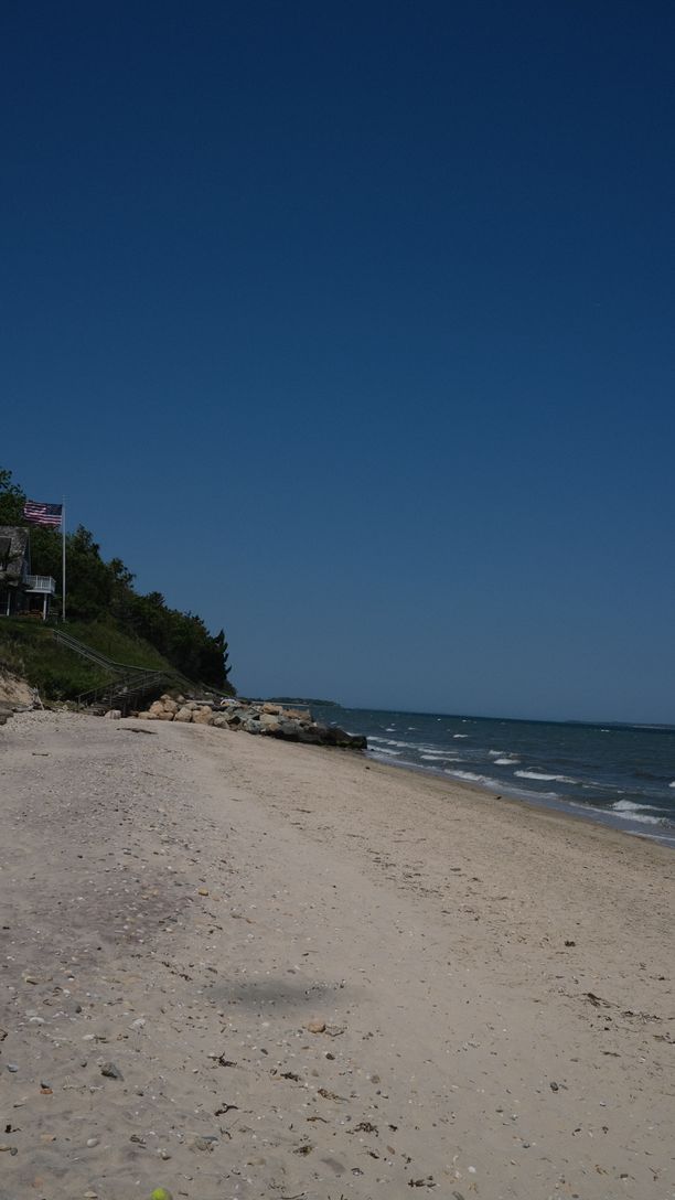  5 minute walk to beach access