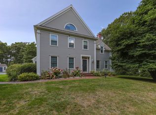 31 Quaker Village Ln, East Sandwich, MA 02537