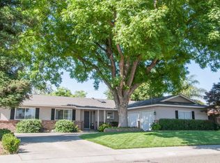 3010 W Cambridge Dr, Visalia, CA 93277