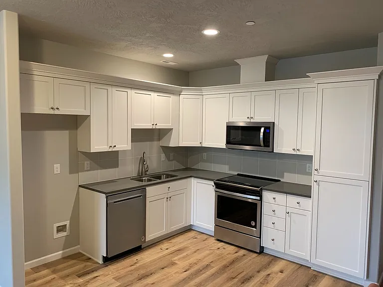 807 Water Ave NE — Photo 24