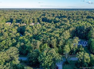 500 Railway Rd #1, Yorktown, VA 23692