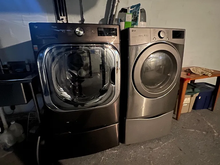 Washer and dryer included