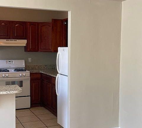4th image of 1000 Westover Ave APT 17