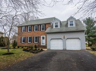 7 Clinton Ct, Plainsboro, NJ 08536