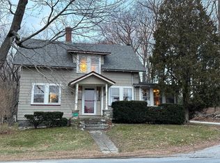 67 Main Ave, South Hampton, NH 03827