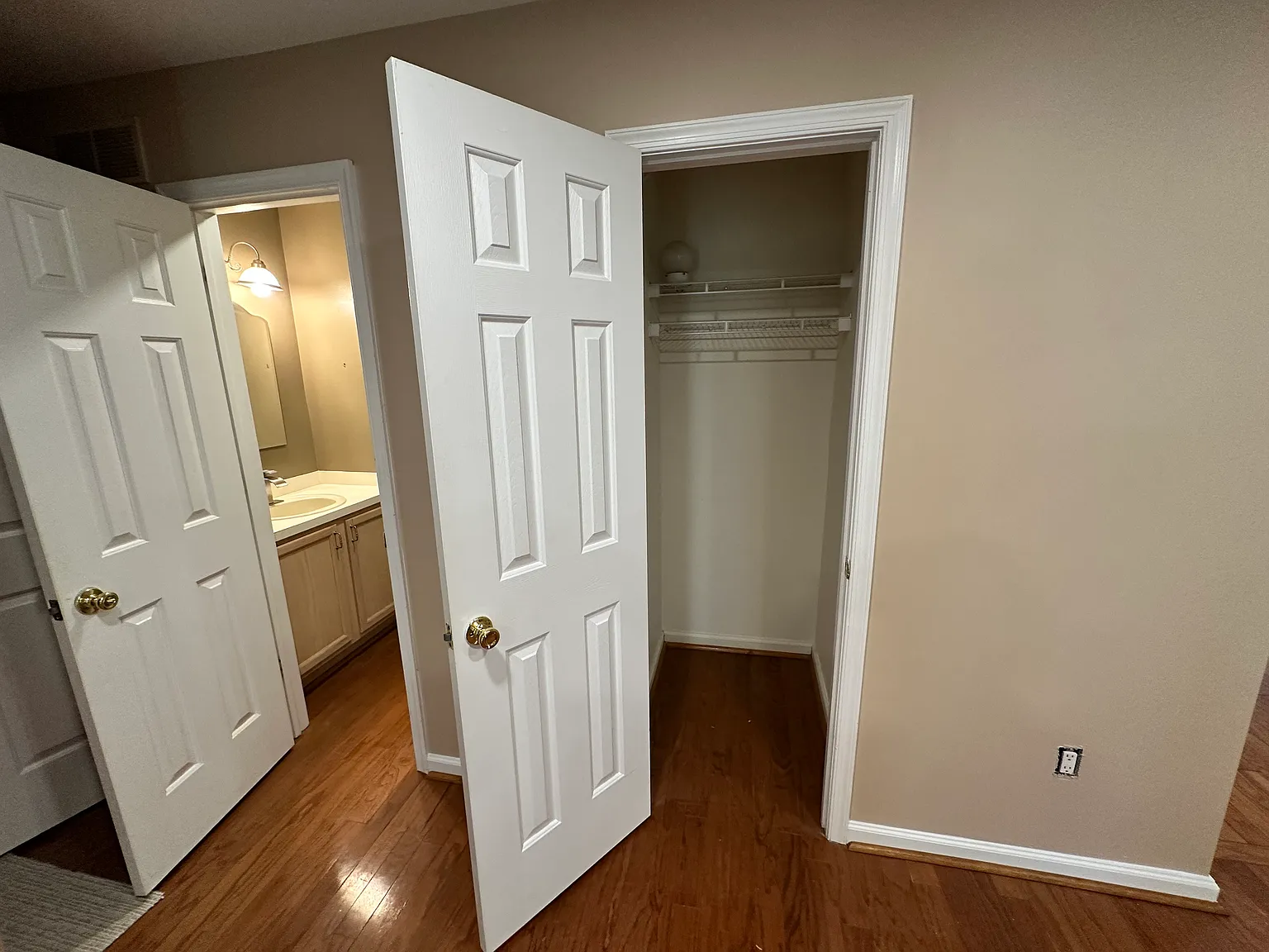 2 bed, 1.5 bath, 1650 sqft, $2,450 — Photo 4