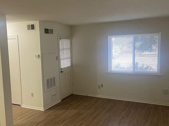 3rd image of 2316 Harvard Ave APT 105