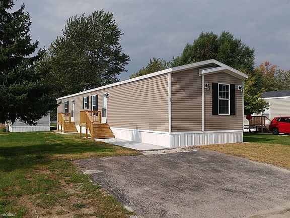 3rd image of 12 Cherry Ln