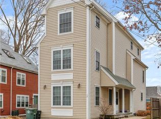 12 Crown St, Milford, CT 06460