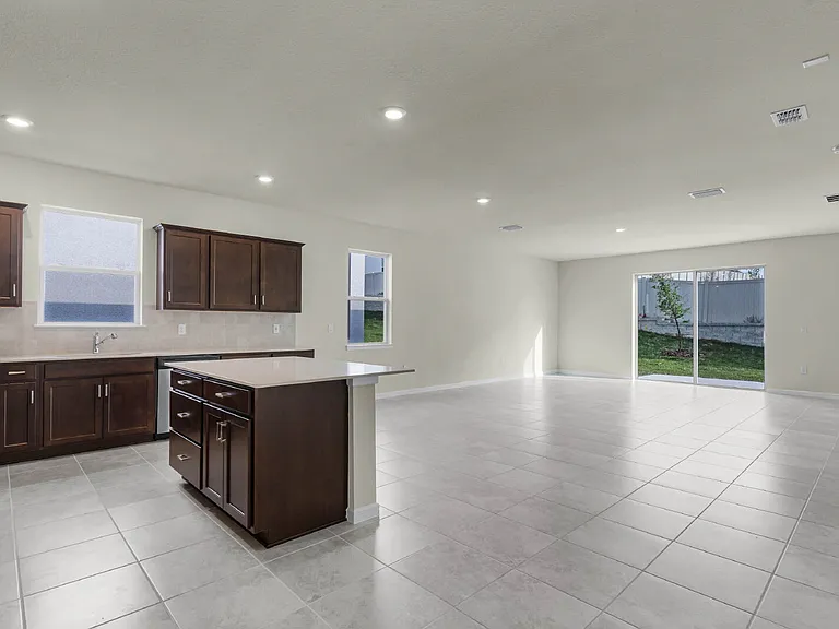 14307 Noto Ave — Photo 8