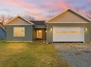 2006 Maes Lndg, Canandaigua Town, NY 14424