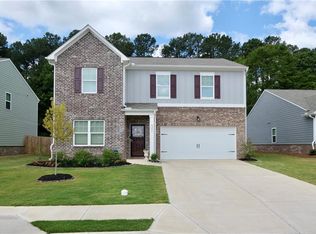 4391 Kendrick Cir, Loganville, GA 30052