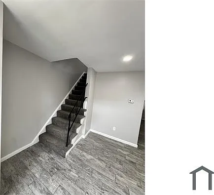 9736 Matzon Rd — Photo 2