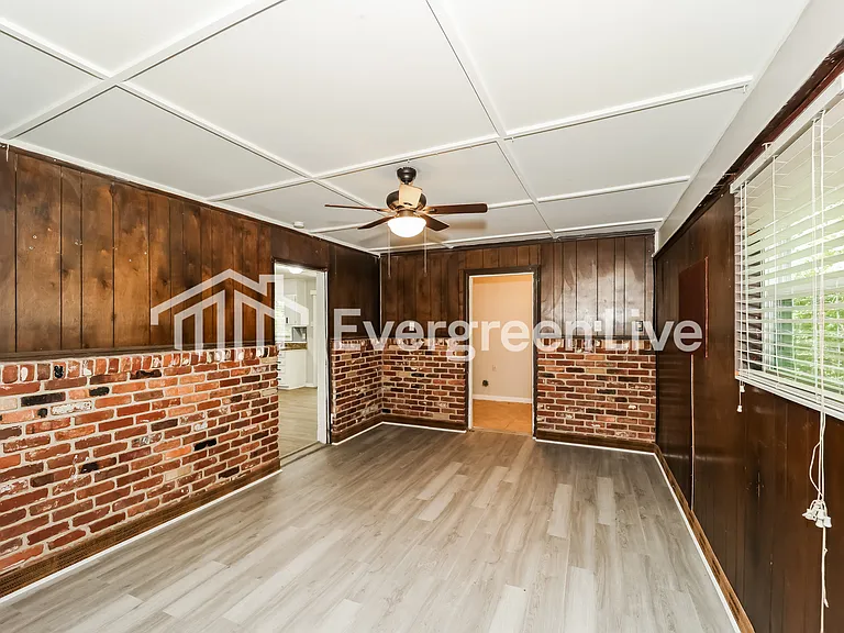3655 Leisure Ln — Photo 7
