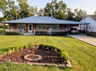 415 Bryant St, Brundidge, AL 36010