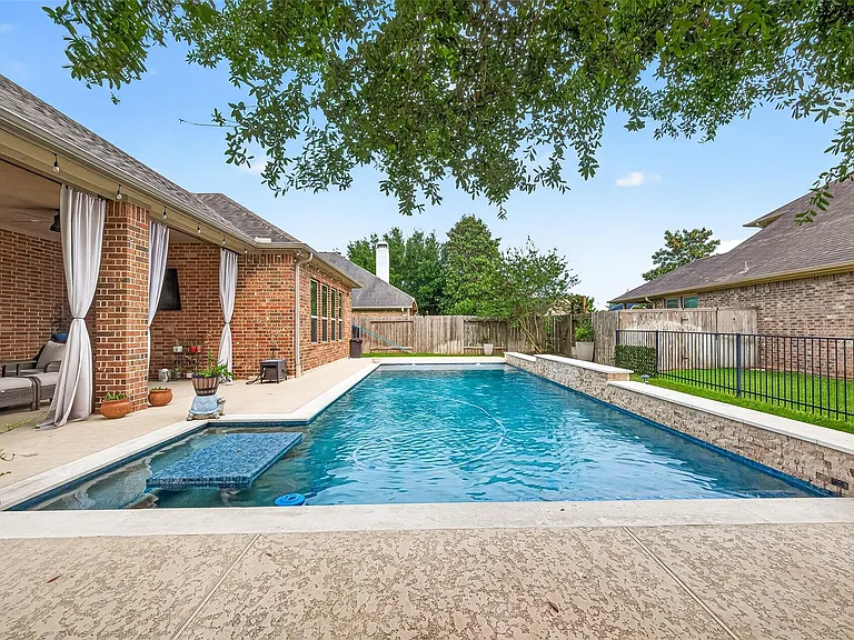 32607 Wingfoot Cir — Photo 38