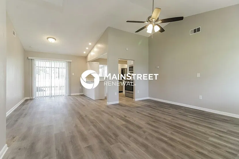 810 Amidon St — Photo 2