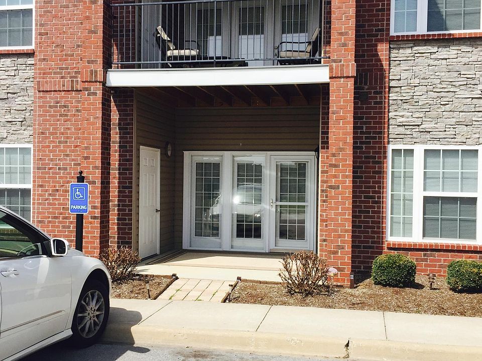 1st image of 9402 Clubview Dr