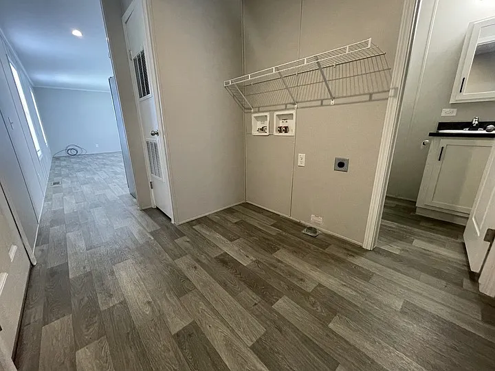 38000 Le Chateau Blvd #544 — Photo 11