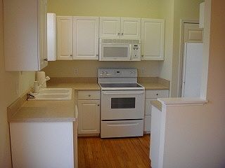 4th image of 209 Fredrica Ct