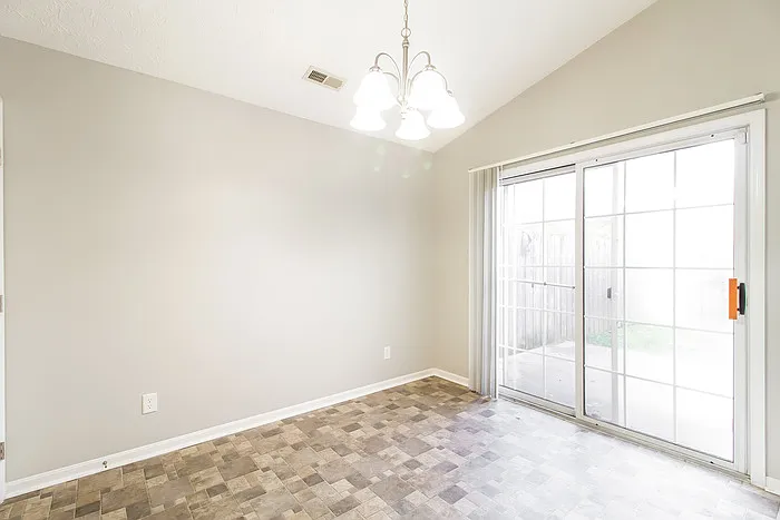 4189 Bonita Dr — Photo 4