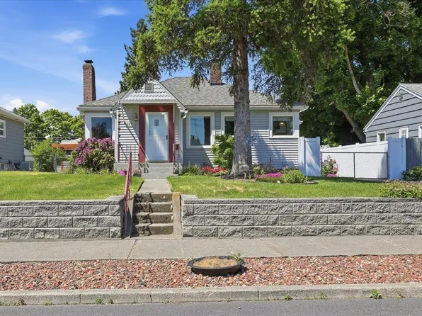 4023 N Hawthorne St, Spokane, WA 99205