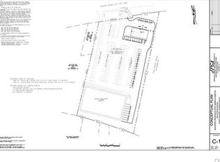 836 Foxon Rd, East Haven, CT 06513