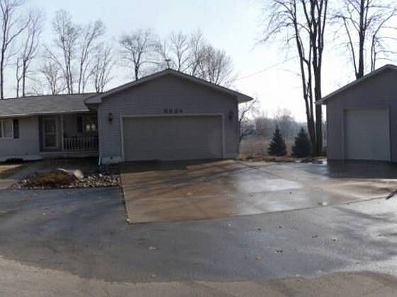 1st image of 8924 N Royston Rd