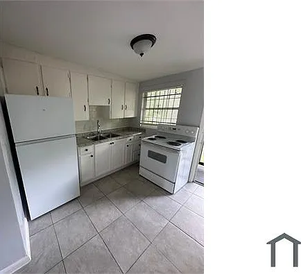 3805 Fairfax St #3 — Photo 7