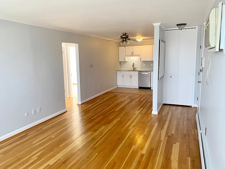 125 E Forteen Mile Rd #11 — Photo 6