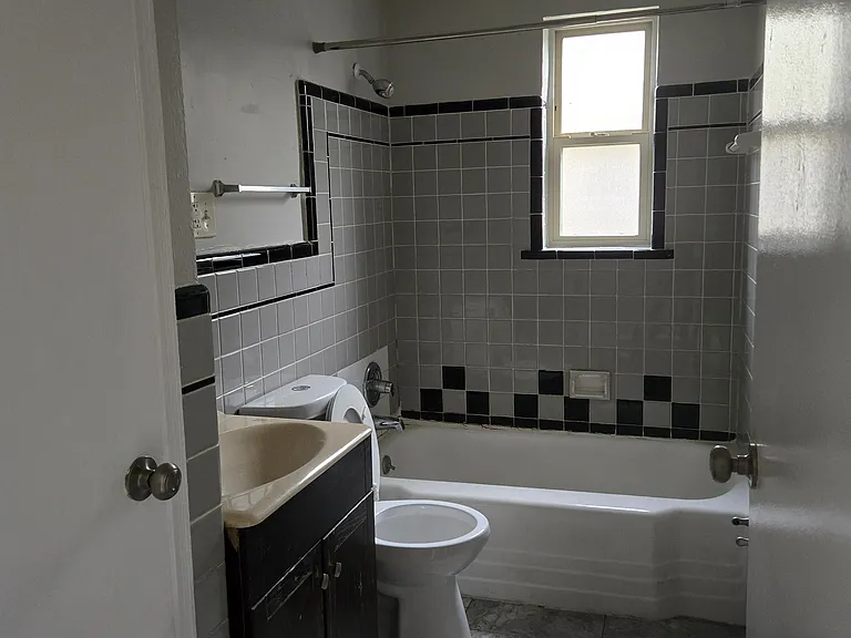 3127 Worthington Ave #3 — Photo 7