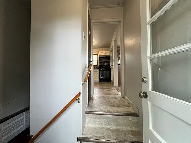 2125 Stirling St — Photo 24