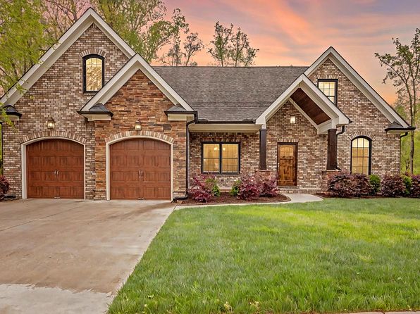6379 Deep Canyon Rd, Hixson, TN 37343