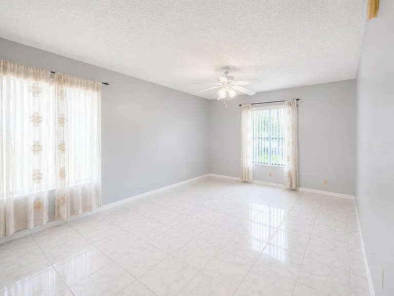 1995 SW Silver Pine Way #119-D1 — Photo 12