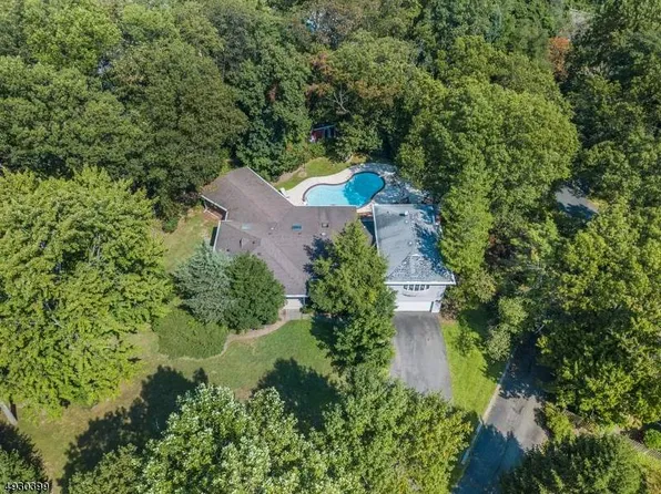 104 Horizon Ter, Hillsdale, NJ 07642