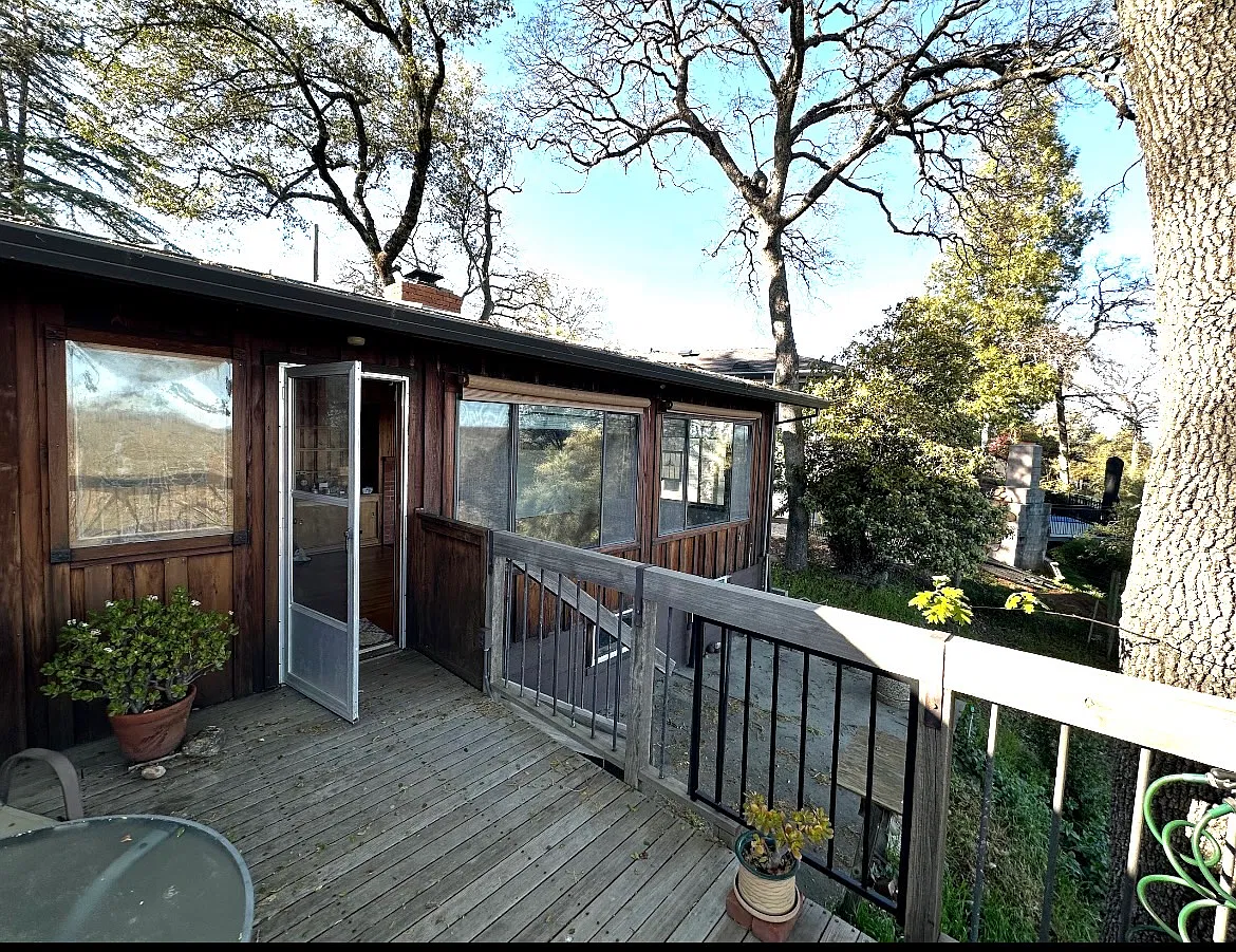 2 bed, 1104 sqft, $3,050 — Photo 2