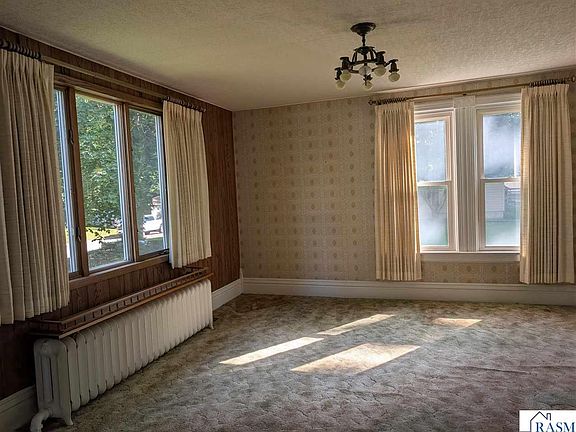 3rd image of 503 E 2nd St