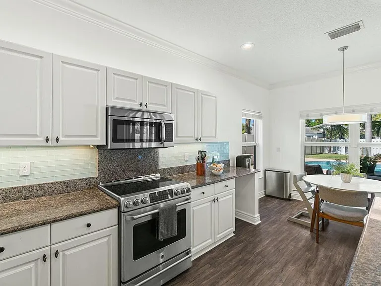 6779 Barrier Reef St — Photo 25