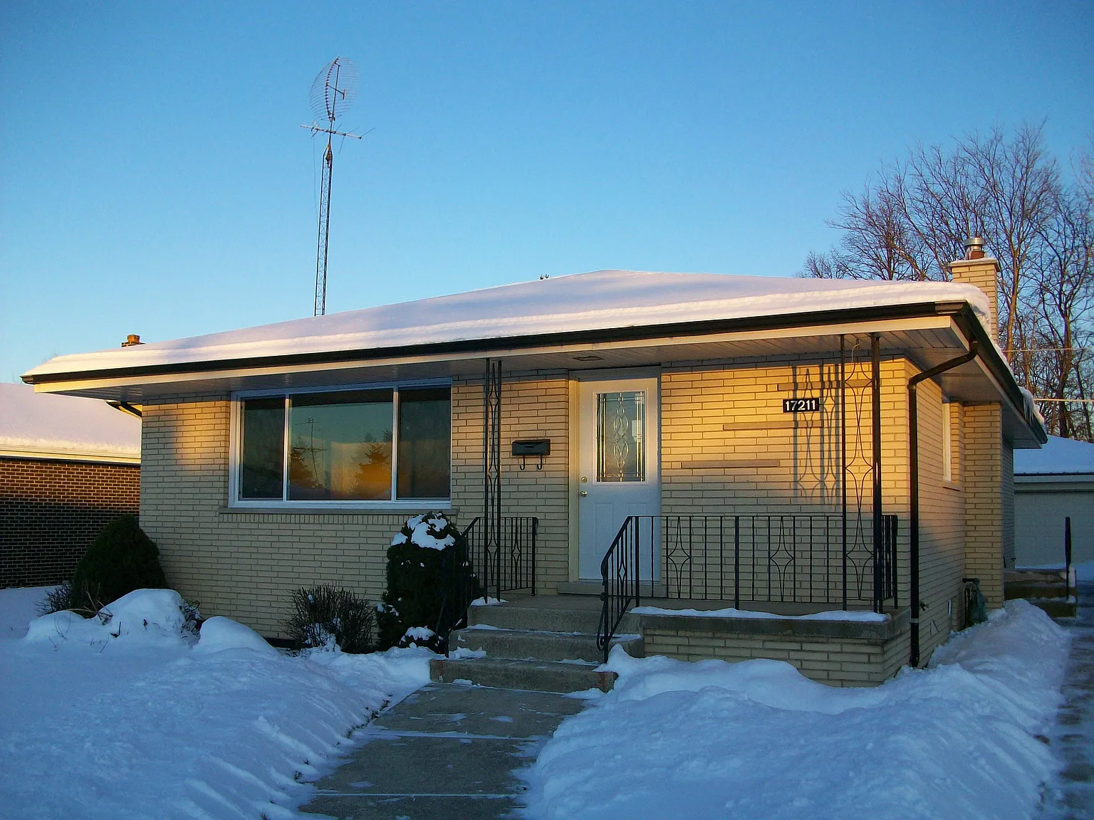 17211 Bernadine St photo 1
